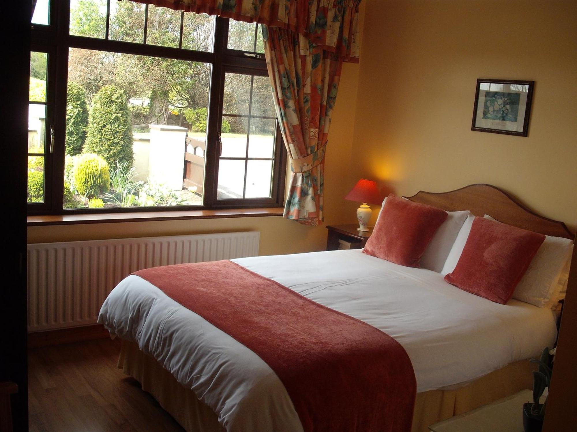 Maryville Bed And Breakfast Nenagh Ngoại thất bức ảnh