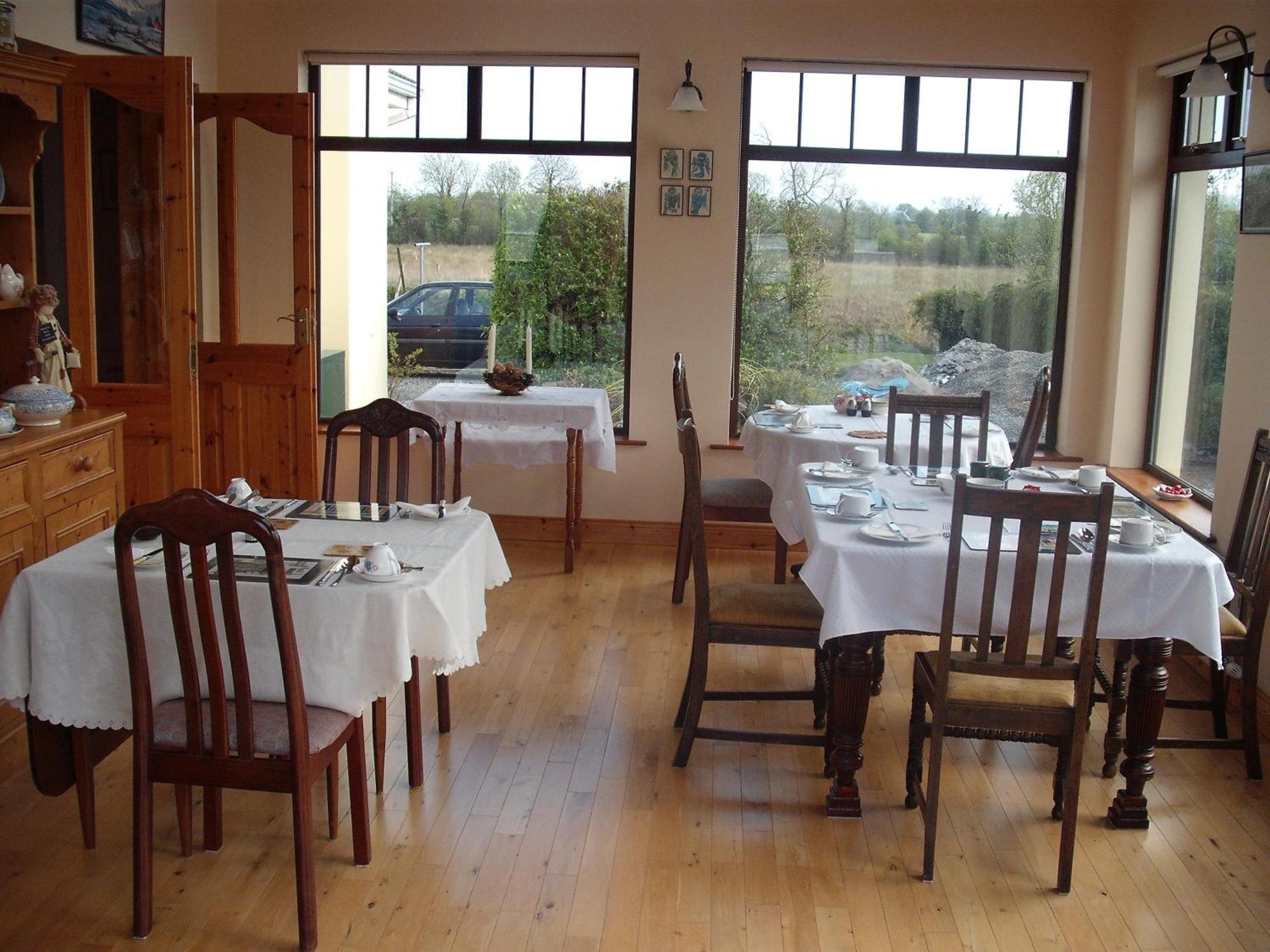 Maryville Bed And Breakfast Nenagh Ngoại thất bức ảnh